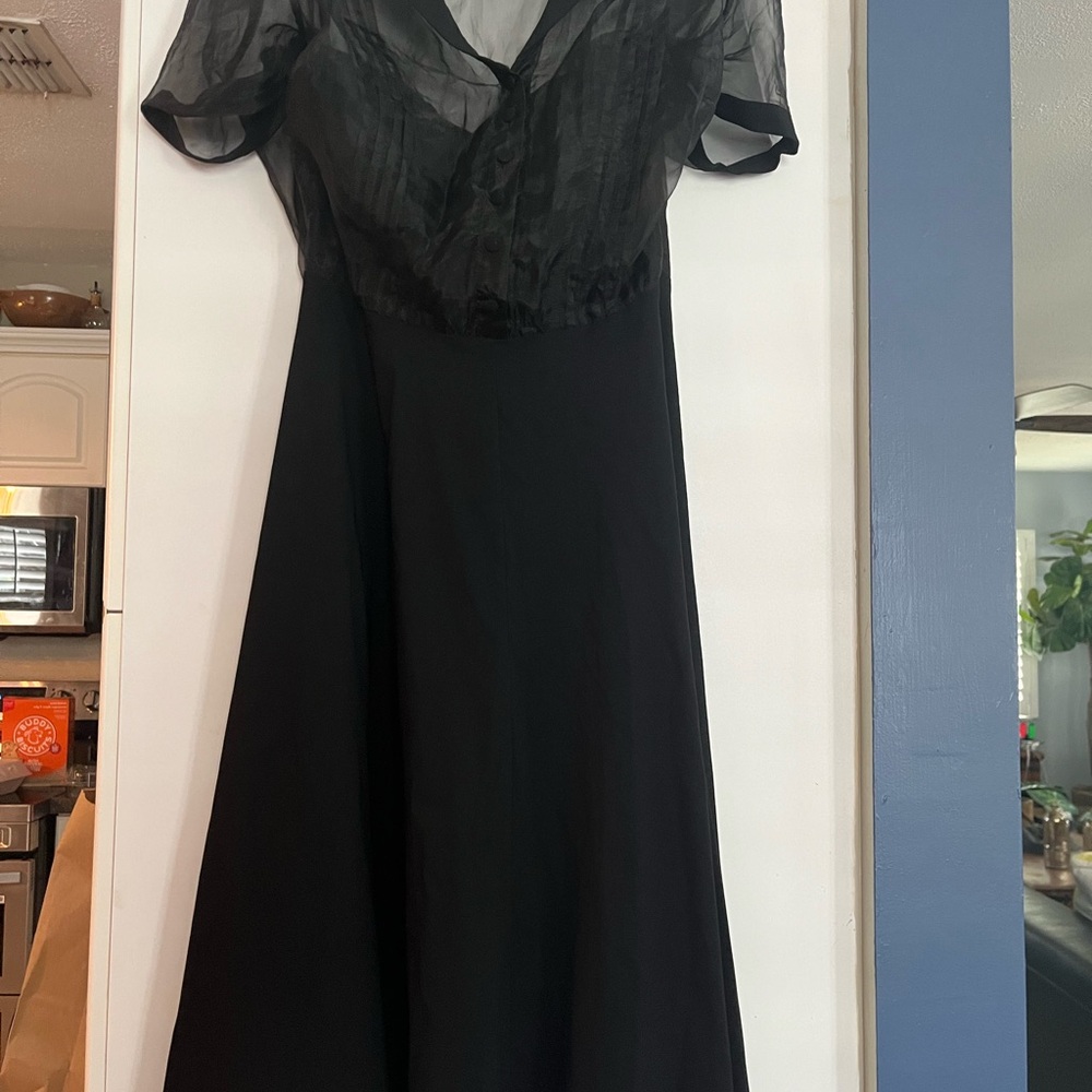 Unique Vintage Black A-Line V-Neck Flutter Sleeve Dress